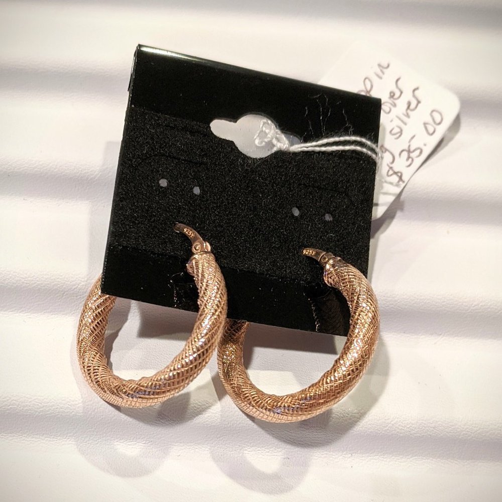Rose Gold twist Hoop earrings